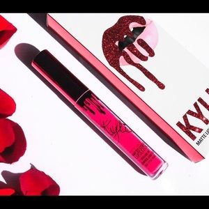 💋Authentic Kylie Cosmetics Valentine LipKit💋