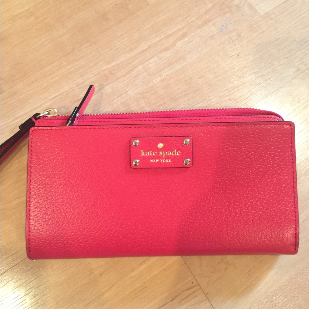 SUPER CUTE Kate Spade Cherry Wallet HANDBAG