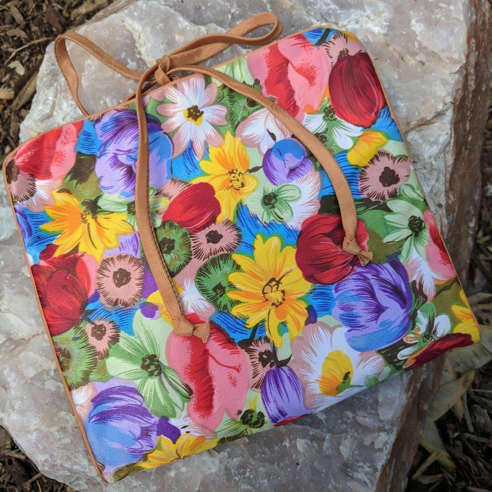 Vintage Floral Jewelry Bag