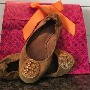 Tory Burch suede, camel color Revas
