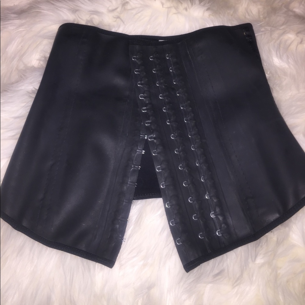 Ann Chery Waist Trainer size 34