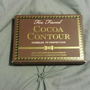 Too Faced cocoa contour