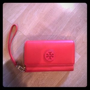 TORY BURCH Poppy Red Marion Smartphone Wallet