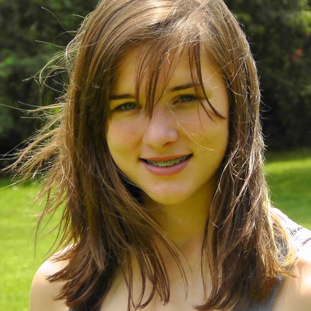 Meet your Posher, Elise