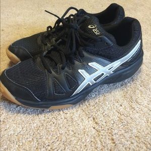Volleyball Sneakers Size 7.5