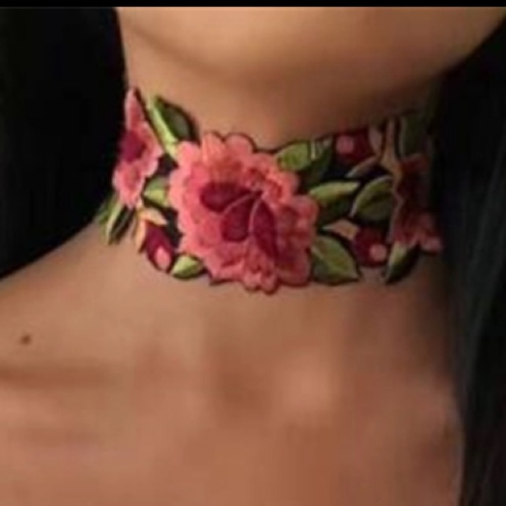💓BeautyEmbroidered Choker💓 So Sexy ~ So Pretty💓