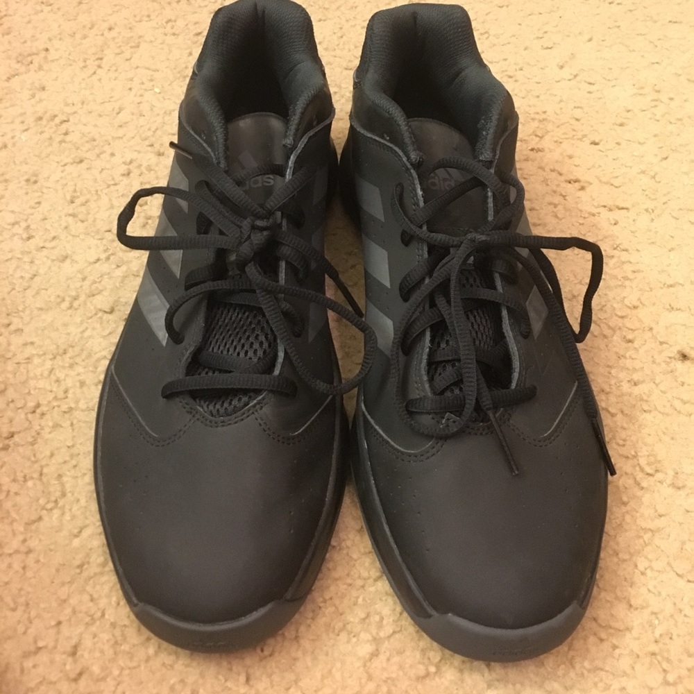 Men's adidas basketball shoes size 10