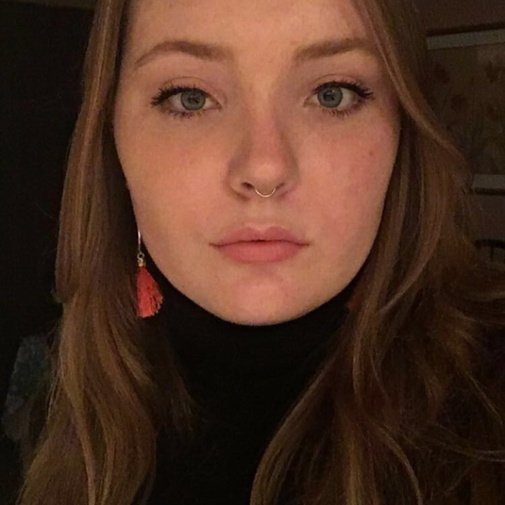 Meet your Posher, Carly