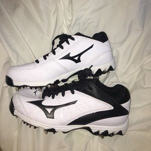 Mizuno Women's Softball Cleats
