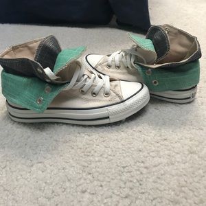 Converse sneakers *NEVER WORN*