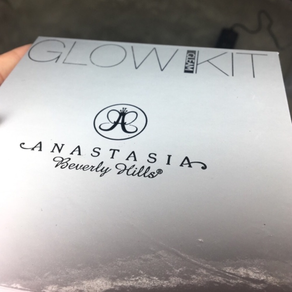 Anastasia Glow Kit