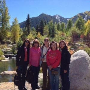 Meet your Posher, Laura