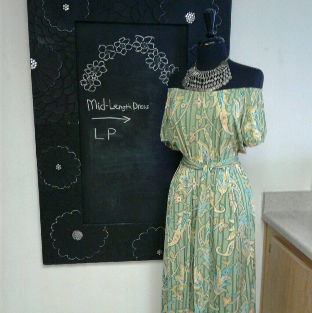Mid-length dress