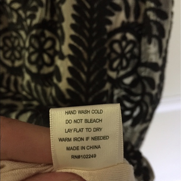 Dress - Picture 3 of 4