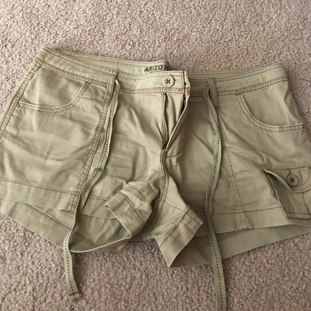 Arizona Jean co. Khaki cargo shorts