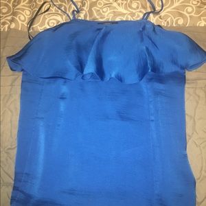 Cute top very pretty color