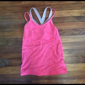 Lululemon workout tank
