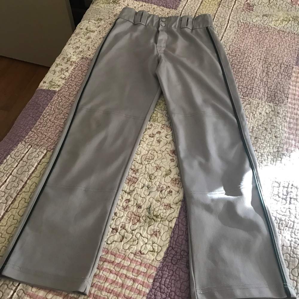 Boys Louisville Slugger baseball pants. youth XL