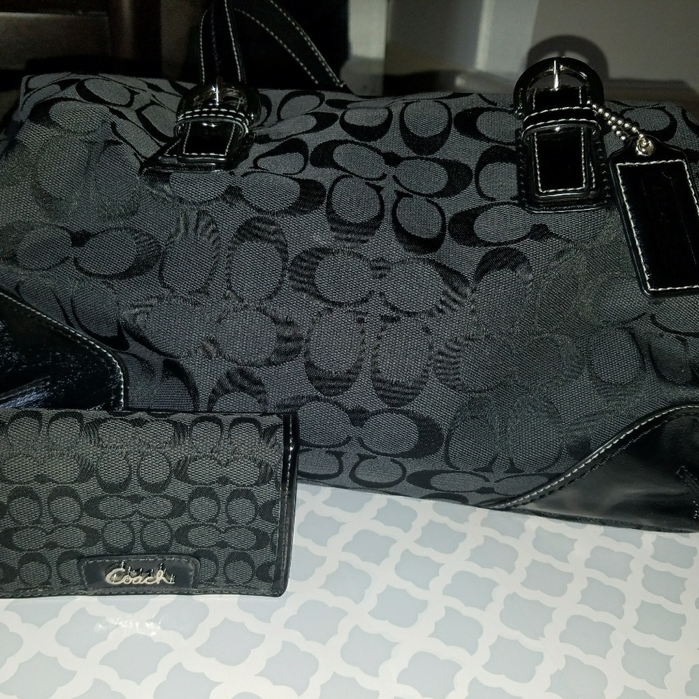 Coach purse and wallet