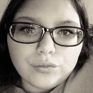 Meet your Posher, Halie