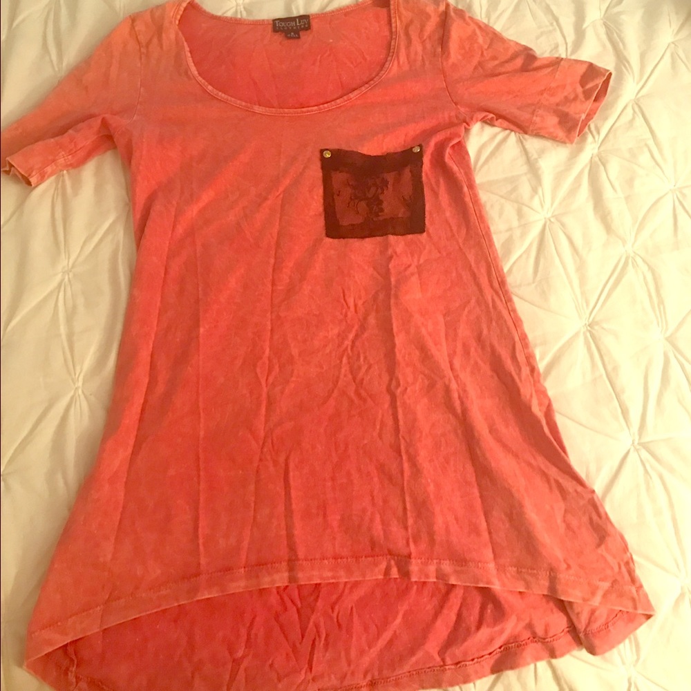Adorable coral t-shirt.