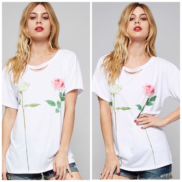 LAST 1! Rose 🌹 print top with cut out detail! - Picture 2 of 4