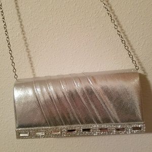 "PRICE DROP" - Silver Clutch w/ Silver Chain/Rope
