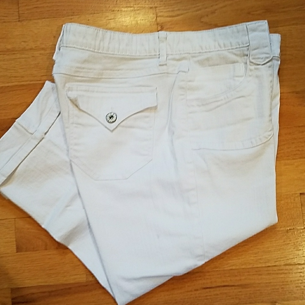 Catos white  capris