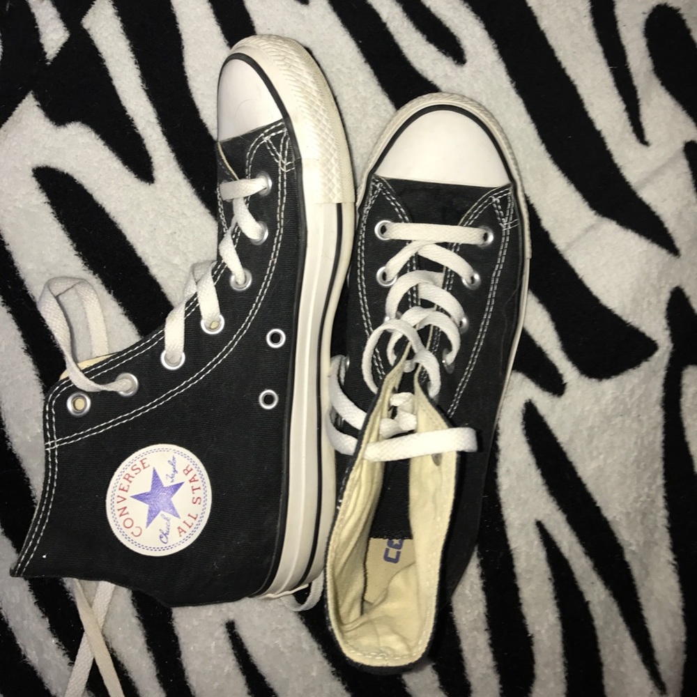 Black converse