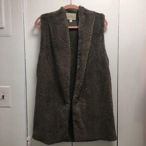 Hinge Faux Fur Open Vest