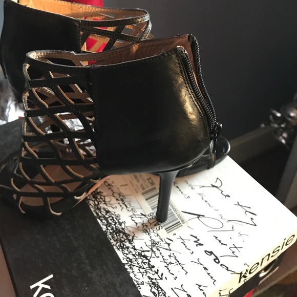 Kenzie Shoes - Picture 3 of 3