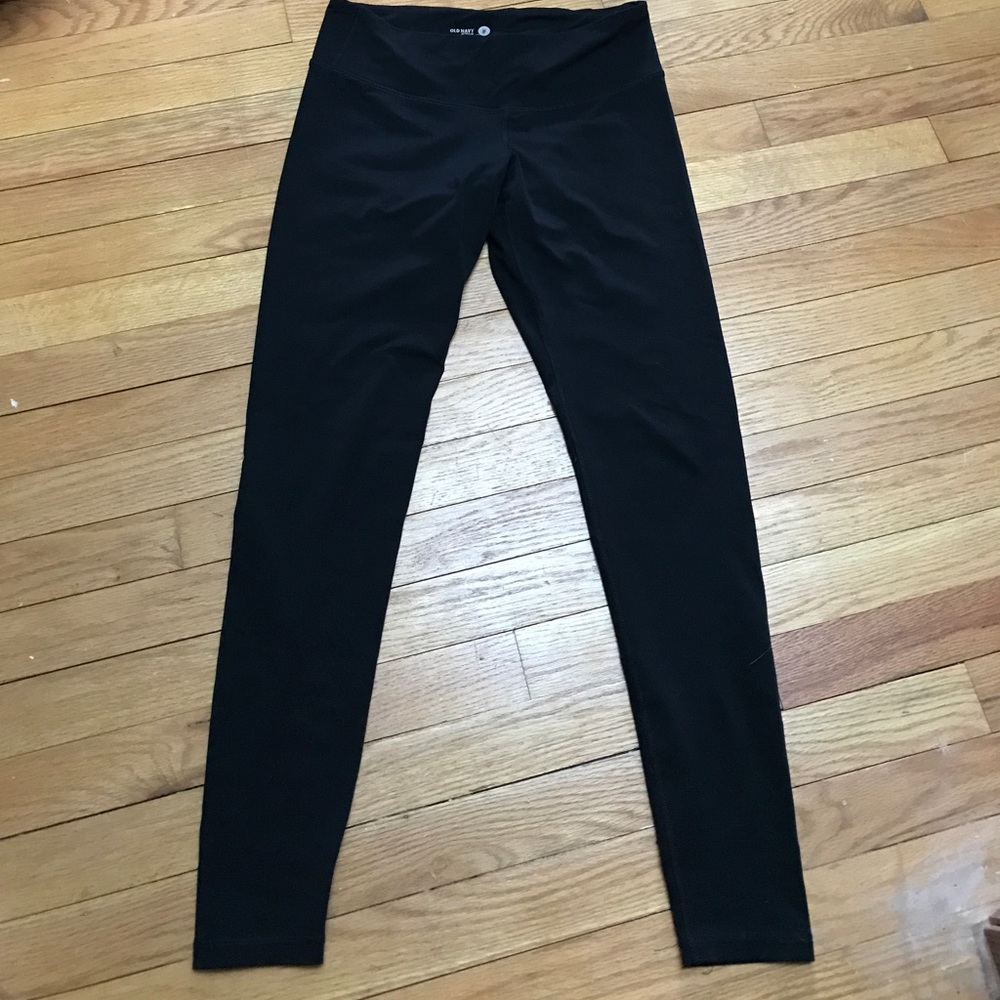 Black old navy workout leggings