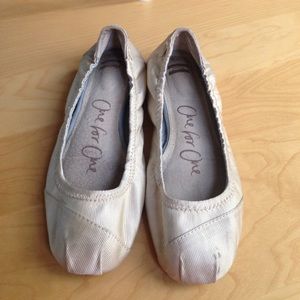 TOMS Grosgrain Ballet Flats size 6
