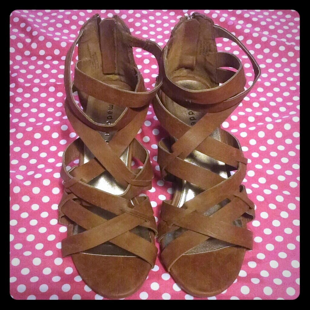 Wedged sandals