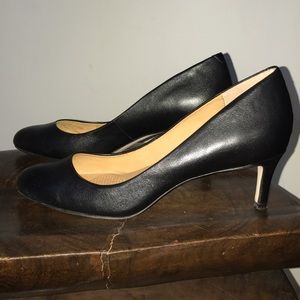 CORSO COMO black leather heels.