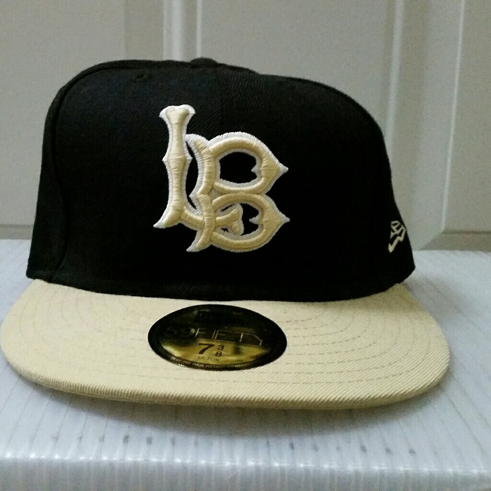 New Era Long Beach State fitted cap 7 3/8 blacktan