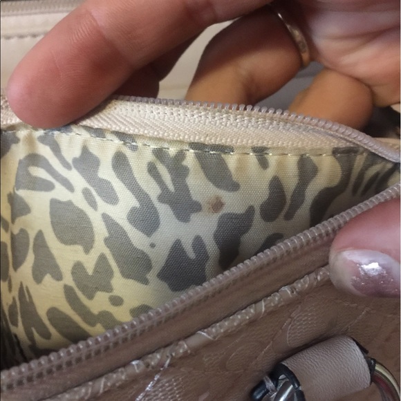 GUESS purse, light pink, medium size - Picture 6 of 6