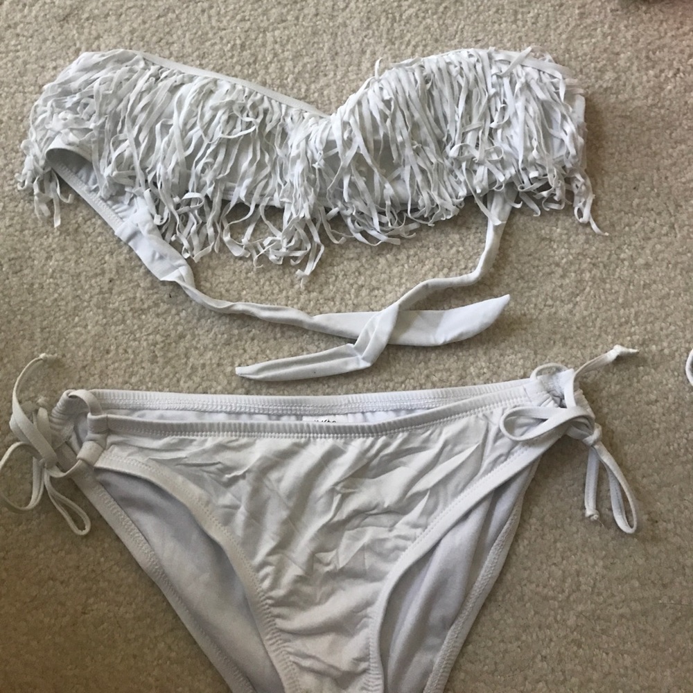 White fringe strapless bikini