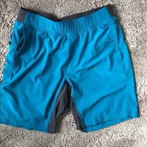 Men's lululemon 9" inseam liner-less shorts size L