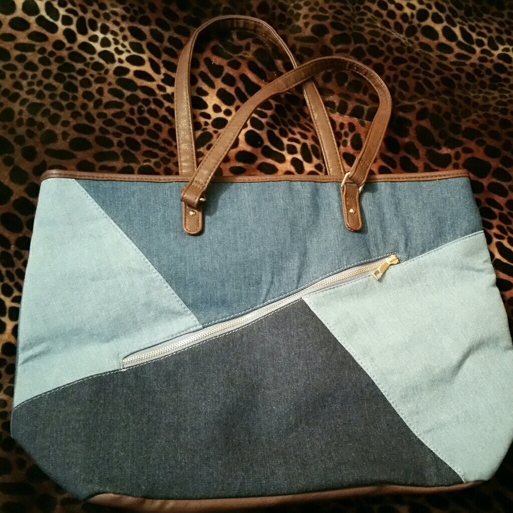 Travel Tote