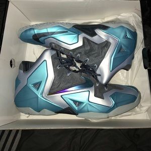 Lebron James Gamma Blue's