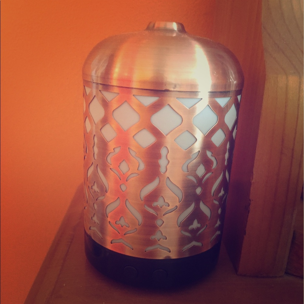 Essential oil diffuser.