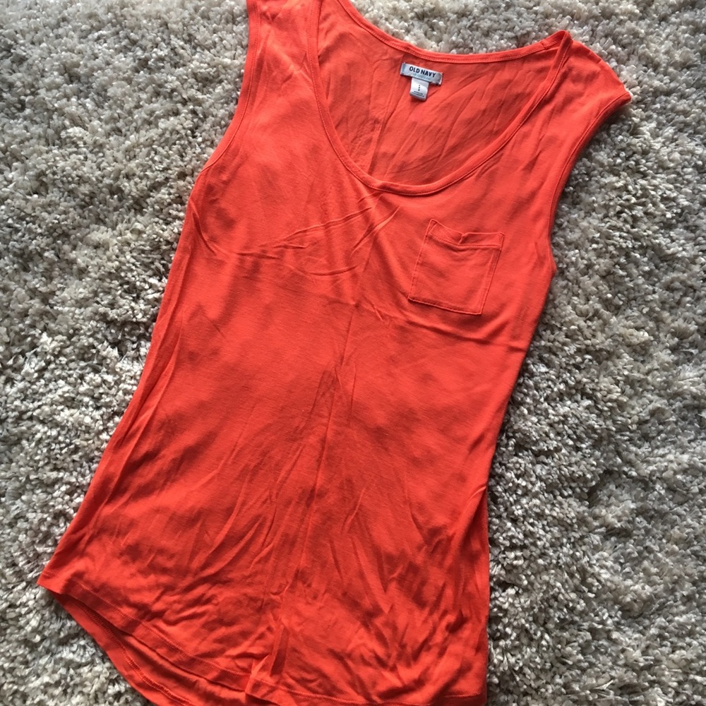 Great orange 🍊 longer length sleeve t-shirt
