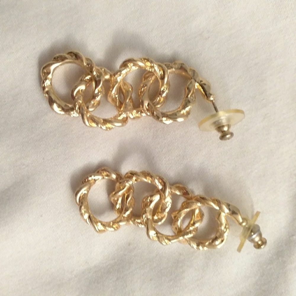 🔴Gold earrings