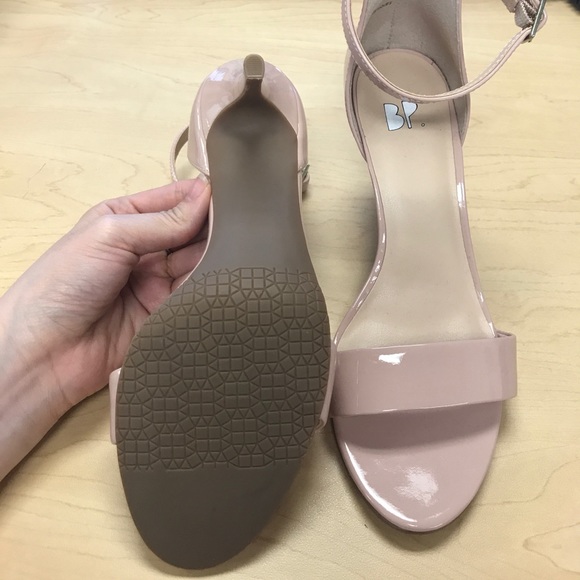 Basic Heels - Picture 3 of 4