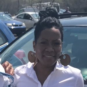 Meet your Posher, Beverly