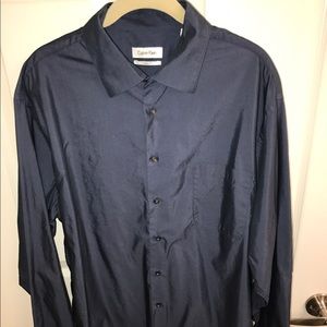 Calvin Klein Men's blue button up dress shirt XL