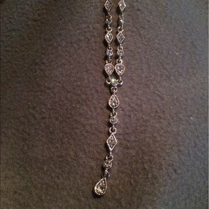 Necklace & earring set