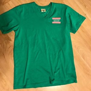 Jadelynn Brooke v neck suns out buns out tee