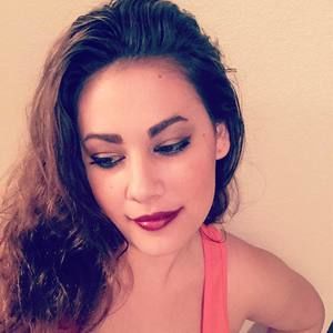 Meet your Posher, Kara